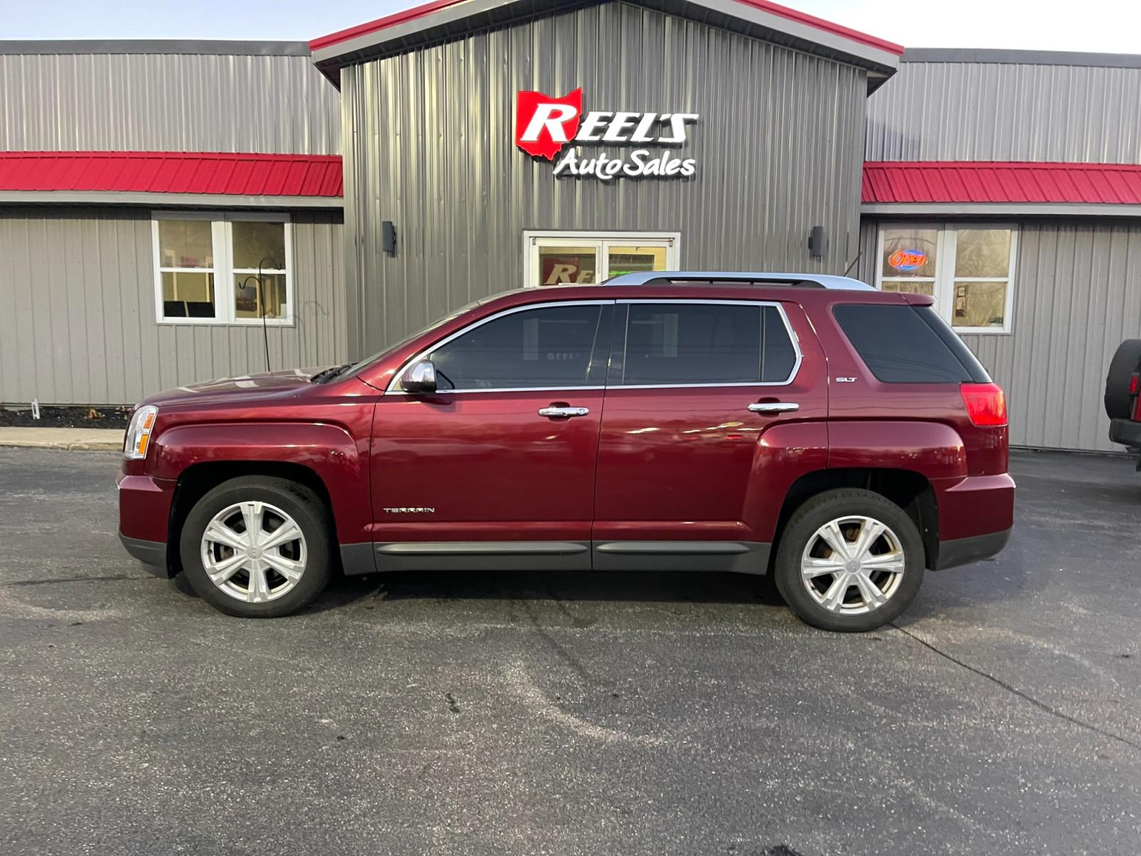 2016 Red /Black GMC Terrain SLT AWD (2GKFLUEK3G6) with an 2.4L I4 DOHC 16V engine, 6A transmission, located at 11115 Chardon Rd. , Chardon, OH, 44024, (440) 214-9705, 41.580246, -81.241943 - This 2016 GMC Terrain SLT AWD is a stylish and versatile SUV that offers a comfortable driving experience and plenty of features. With all-wheel drive, this vehicle is perfect for those who live in areas with harsh weather conditions. The 2.4-liter engine provides sufficient power and good fuel effi - Photo #14